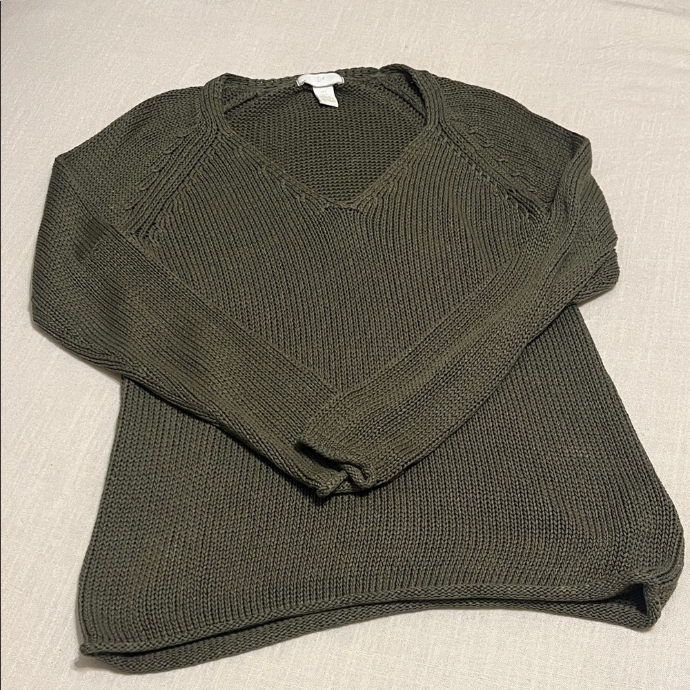 H&M Dark Green V-Neck Sweater